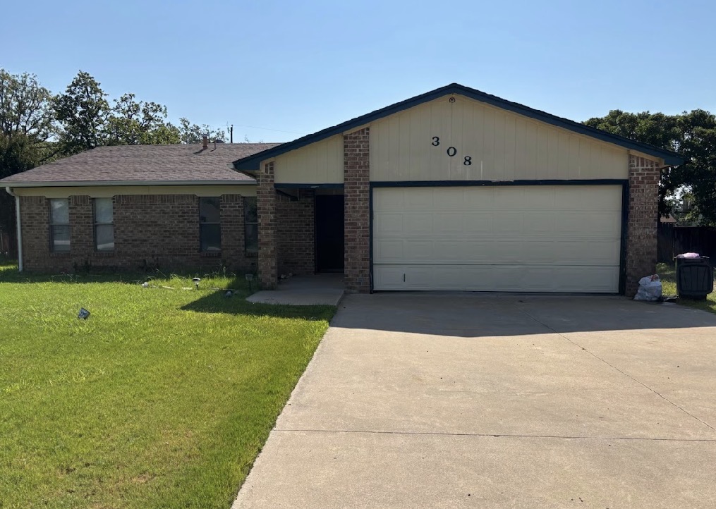 AZLE, TX ON MARKET DEAL